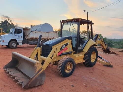 retroexcavadora caterpillar 416e 2015 usado como nuevo, retroexcavadora caterpillar en buen estado retropala 4x4